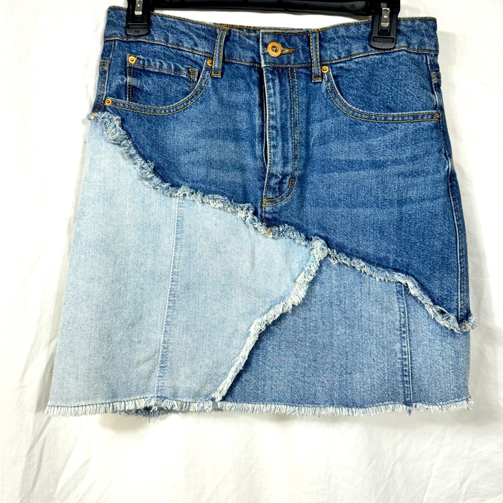 Ella Moss size 28 Patchwork Frayed Edge 3 Color Denim skirt excellent condition.